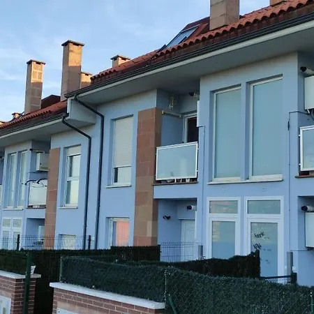 Bajo Con Jardín, Patio, Cenador Y Barbacoa. Apartamento Viveda