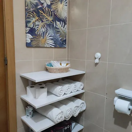 Bajo Con Jardin, Patio, Cenador Y Barbacoa.