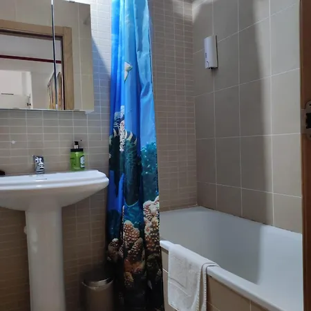 Bajo Con Jardín, Patio, Cenador Y Barbacoa. Apartamento *