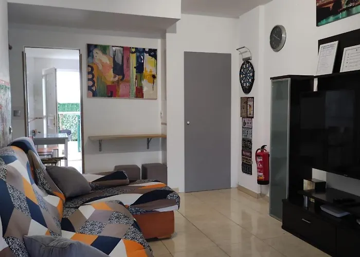 Bajo Con Jardin, Patio, Cenador Y Barbacoa. Viveda