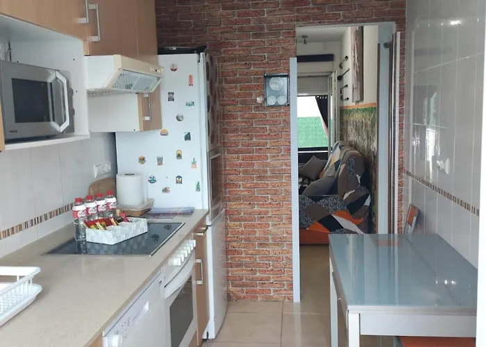 Apartment Bajo Con Jardin, Patio, Cenador Y Barbacoa. *