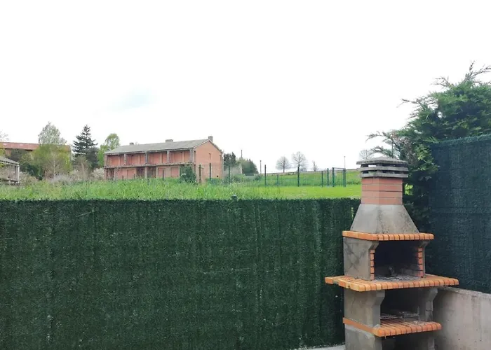 Bajo Con Jardin, Patio, Cenador Y Barbacoa. Apartment