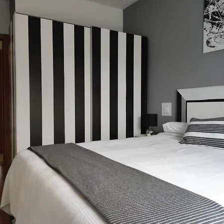 Bajo Con Jardin, Patio, Cenador Y Barbacoa. Apartament