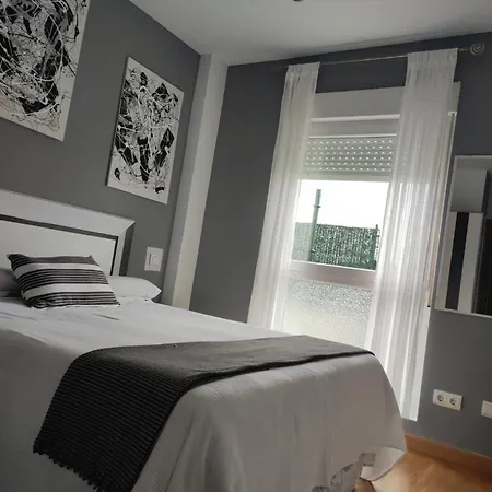 Apartament Bajo Con Jardin, Patio, Cenador Y Barbacoa. *