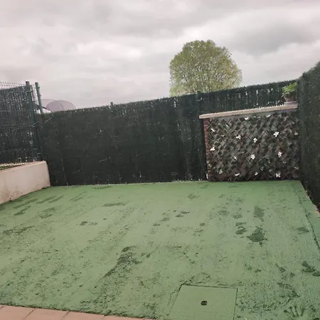 Bajo Con Jardin, Patio, Cenador Y Barbacoa. Viveda